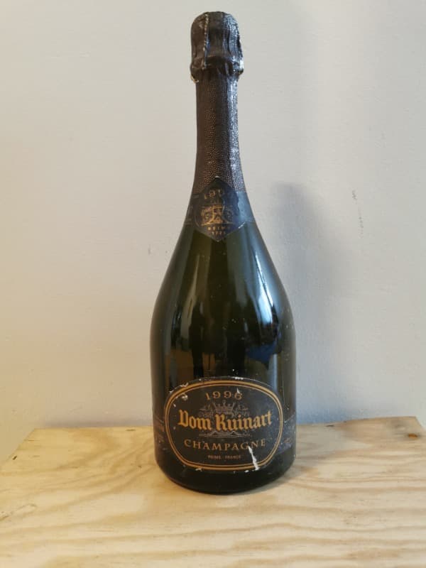 2 x Dom Ruinart, Champagne, 1996