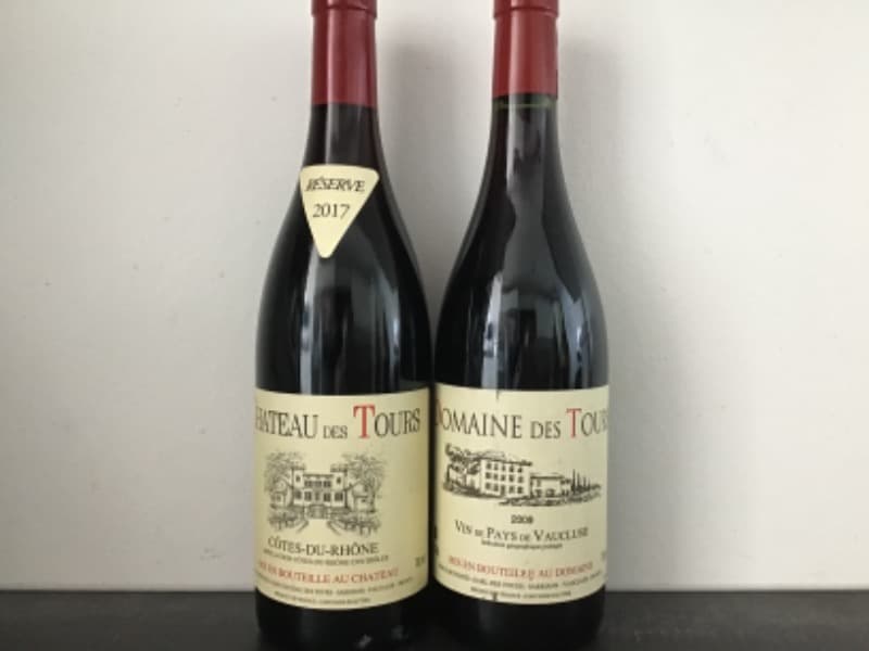 2 x Côtes-du-Rhône, Domaine et Château des Tours 2009/2017