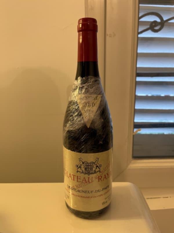 Châteauneuf-du-Pape, chateau Rayas, 2010