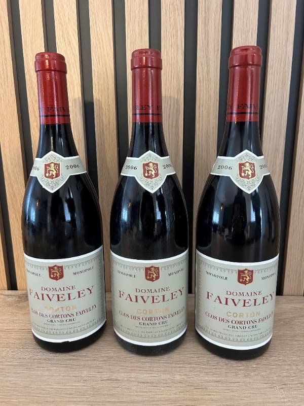 3 x Corton, Clos des Cortons Grand cru, domaine Faiveley, 2006