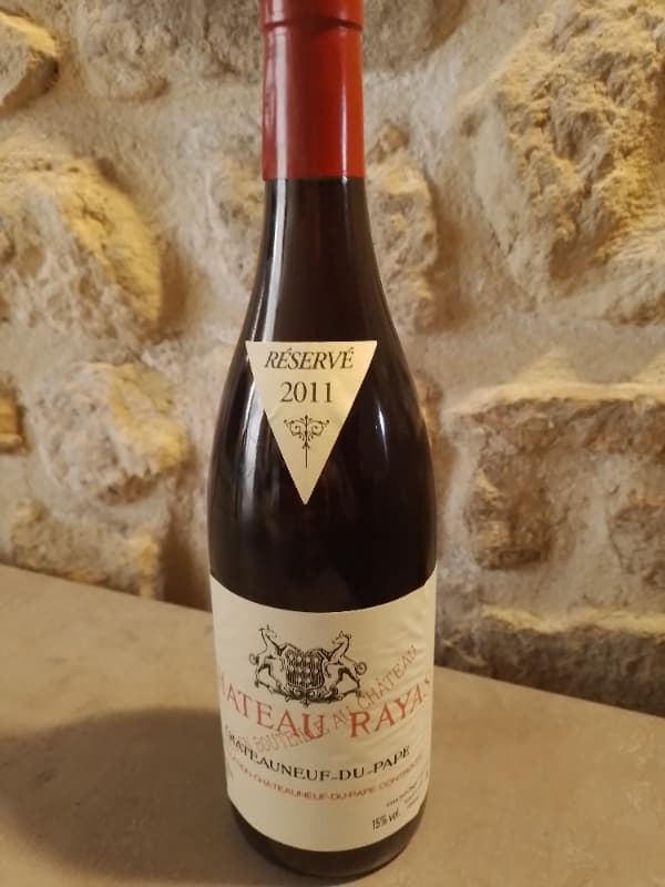 Châteauneuf-du-Pape, château Rayas, 2011
