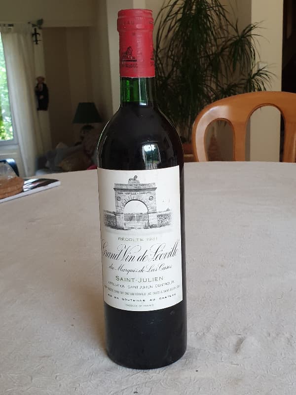 Léoville las Cases, Saint-Julien, 1981 (no top capsule!)