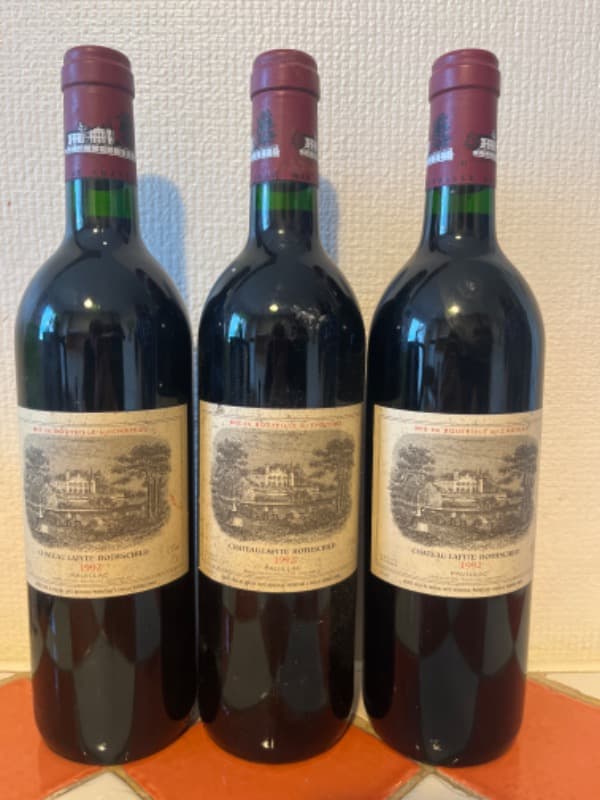 3 x Château Lafite Rothschild, Pauillac, 1992
