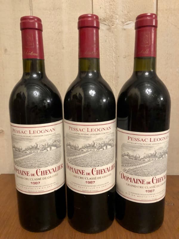 3 x Domaine de Chevalier, Pessac-Léognan, 1987