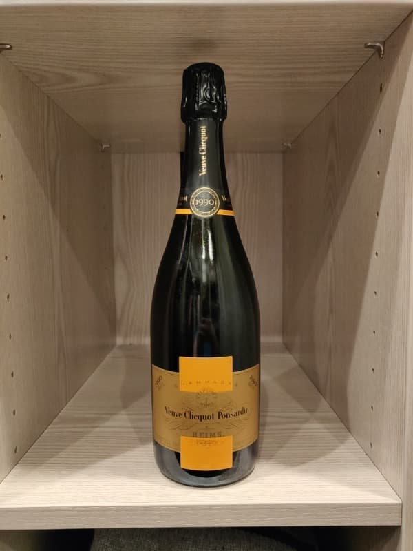 Cave privée, Veuve Clicquot Ponsardin, Champagne, 1990