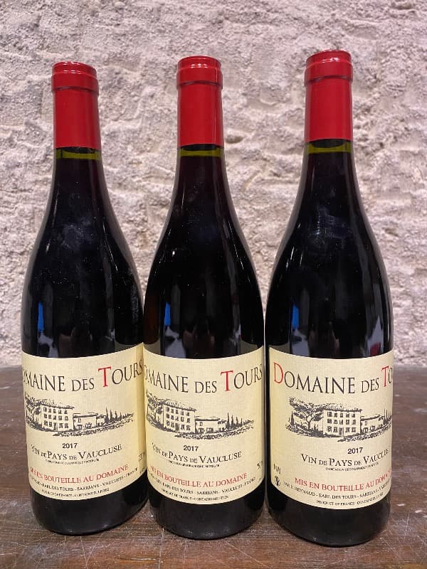 3 x Vin de Pays du Vaucluse, Domaine des Tours, 2017