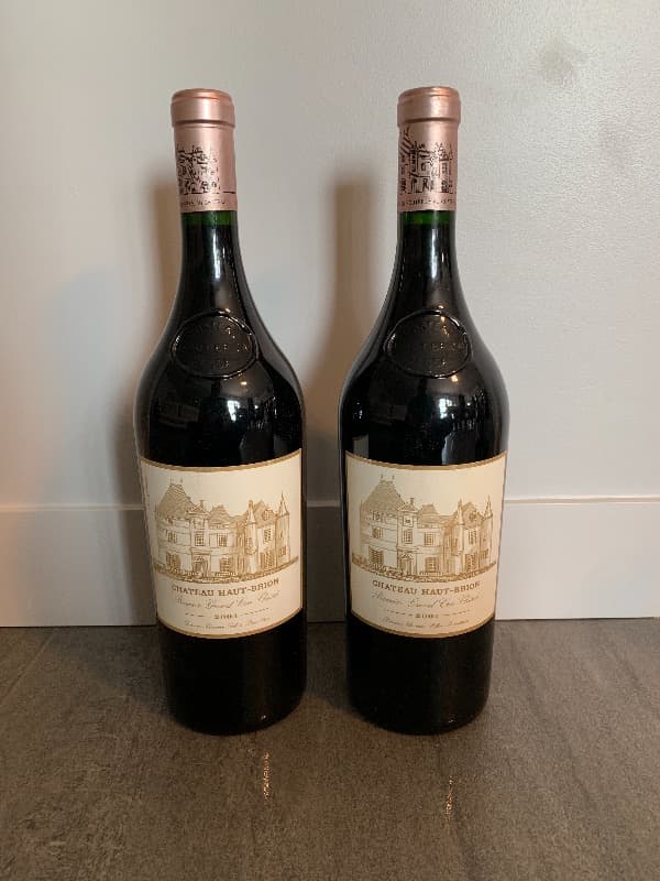 2 x Château Haut-Brion, Pessac-Léognan, 2004. (Magnum)