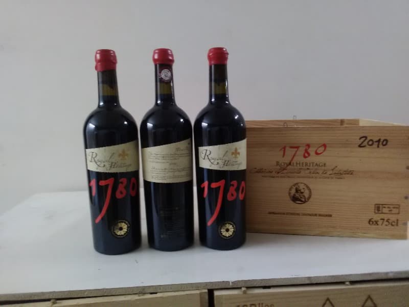 3 x 1780 Royal Héritage, château Labastide Orliac, Côtes-du-Brulhois, 2009