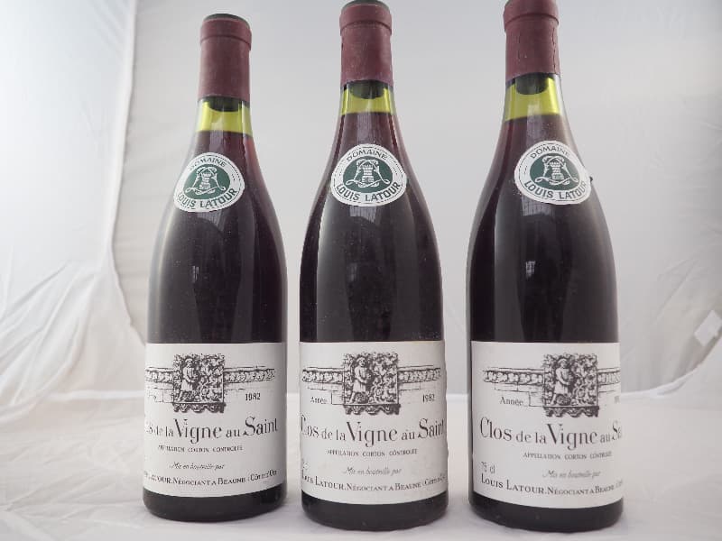 3 x Corton, Clos de la Vigne au Saint, Domaine Louis Latour, 1982