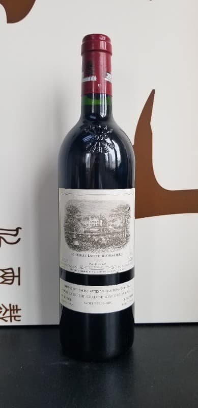Château Lafite Rothschild, Pauillac , 2000