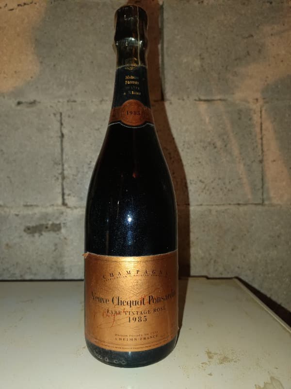 Champagne Veuve Clicquot Ponsardin, Rare Vintage 1985