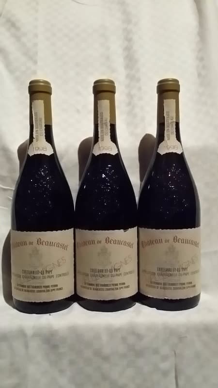 3 x Châteauneuf-du-Pape, Vieilles Vignes, (B/W) château Beaucastel, 1998