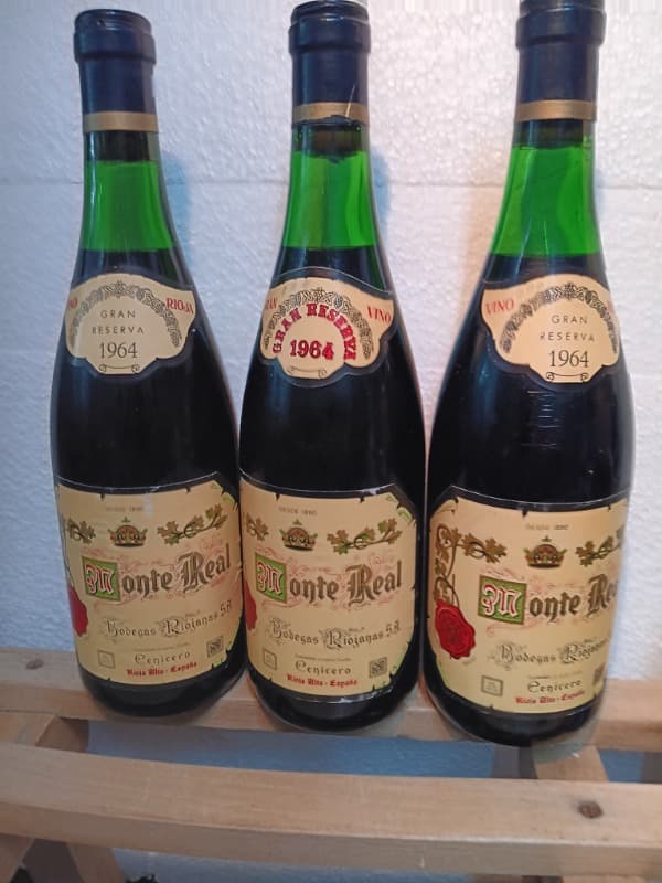 3 x Monte Real, Bodegas Riojanas, S.A., Rioja, 1964