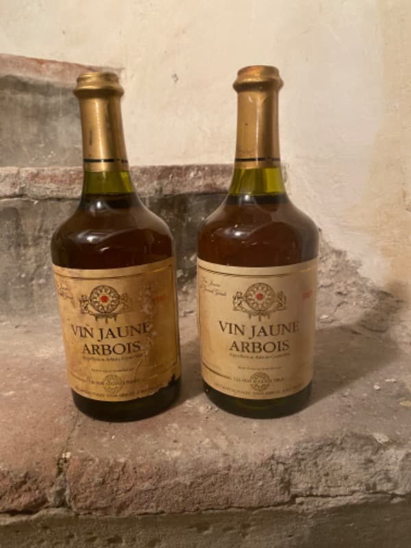 2 x Vin jaune, Auguste Pirou, Arbois, 1987