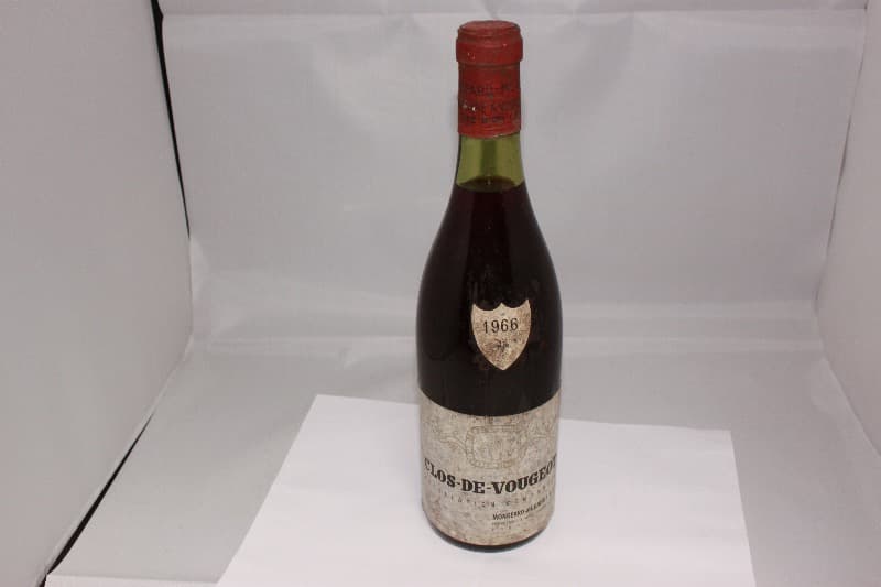 Clos de Vougeot, MONGEARD MUGNERET, 1966
