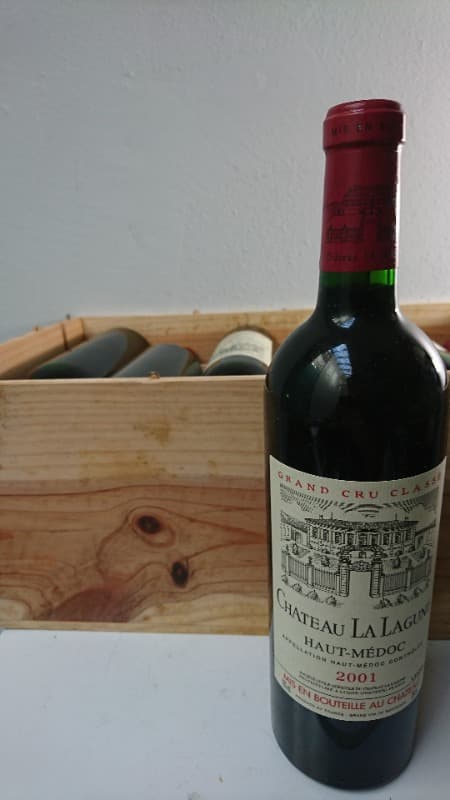 CBO/OWC 12 x Château La Lagune, Haut-Médoc, 2001
