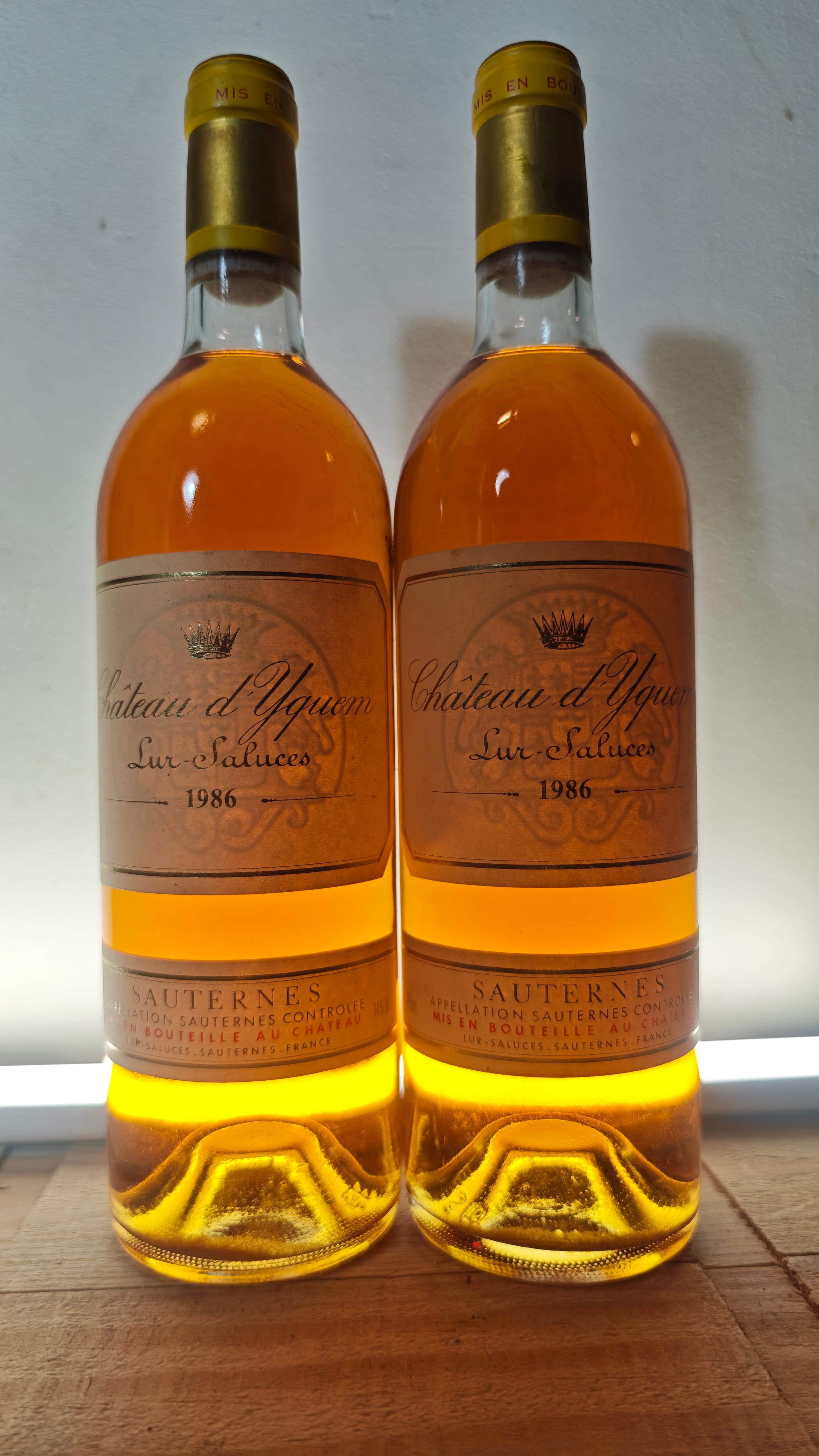 2 x Château d'Yquem Premier Cru Supérieur, Sauternes, 1986